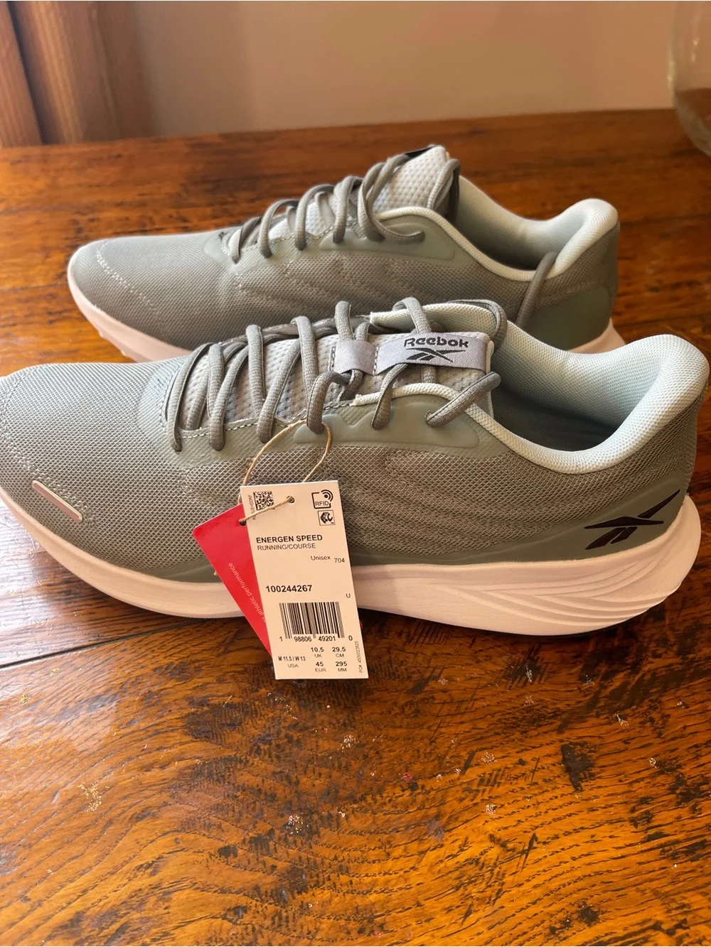 NEW  Reebok Men's Mesh Running Sneakers - Sage Green